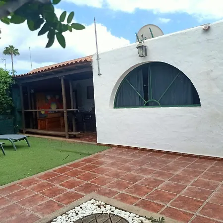 En El Sur De Gran Canaria Nyaraló